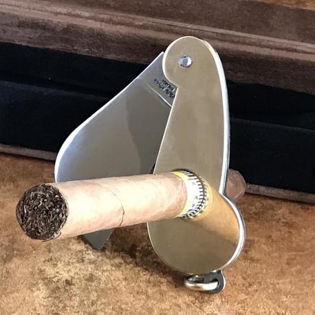Vai alla scheda del prodotto Cigar cutter knife cm 8 by Lelle Floris